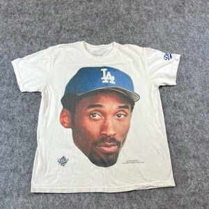 LA Dodgers White Graphic Tee 
White Kobe Bryant graphic tee NBA Lakers Size L